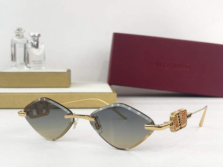 Picture of Valentino Sunglasses _SKUfw75048980fw